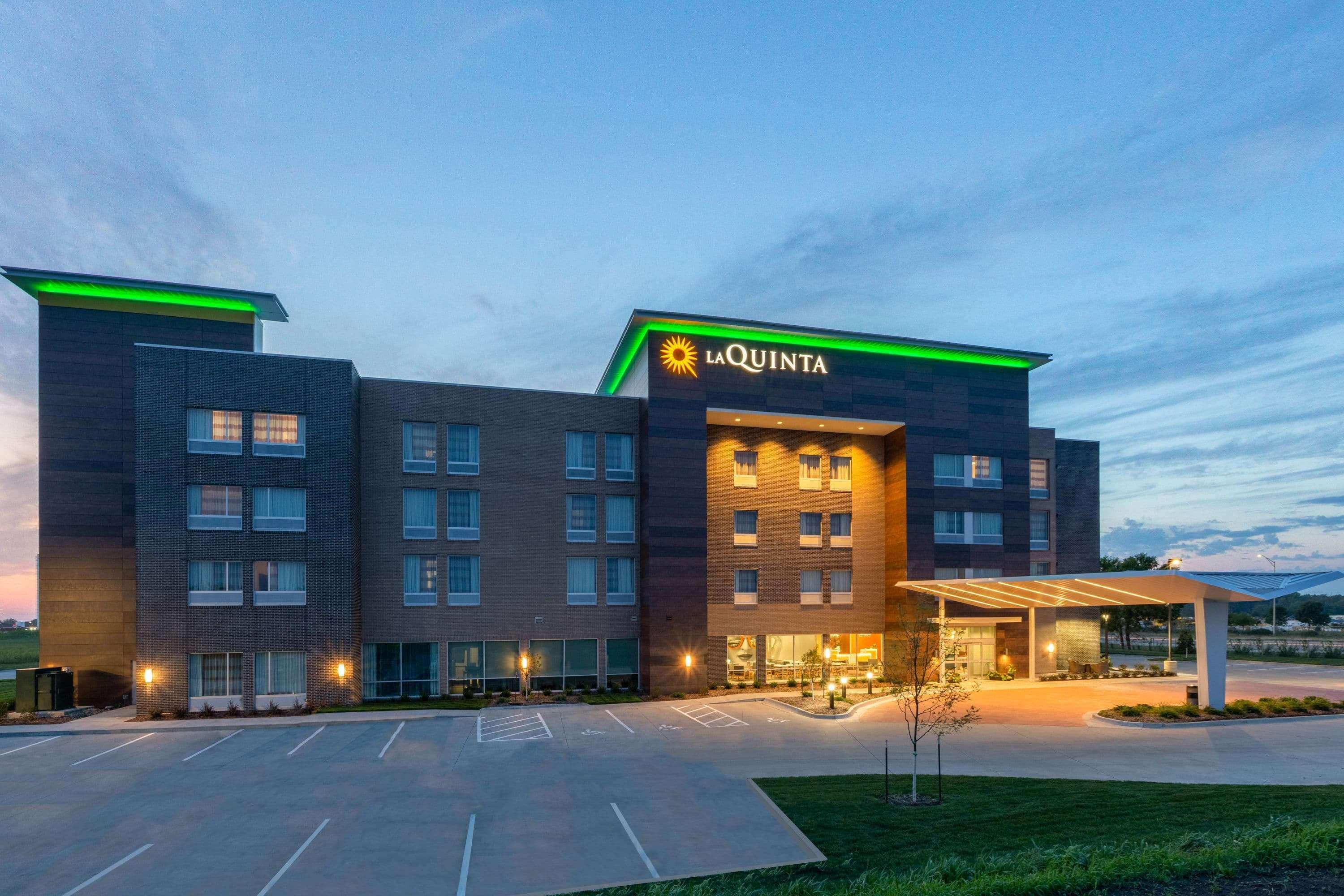 Готель La Quinta By Wyndham Altoona Des Moines Екстер'єр фото